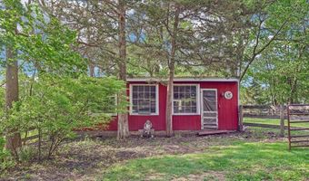 8893 LONGSWAMP Rd, Alburtis, PA 18011