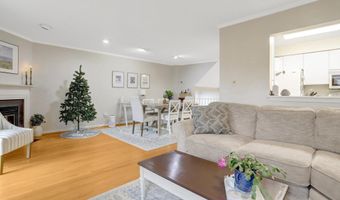 2101 N ROLFE St C, Arlington, VA 22209