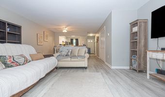 4 FRANKLIN Sq, Berlin, MD 21811