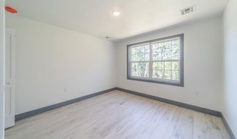 187 Grand Central Pkwy, Bayville, NJ 08721