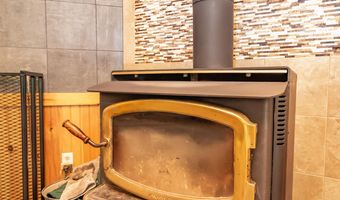 183 Barnard Rd, Barnard Twp., ME 04414