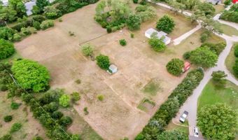 10582 Dennett Rd, Augusta, KS 67010