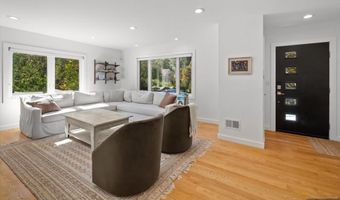98 Prescott St, Demarest, NJ 07627