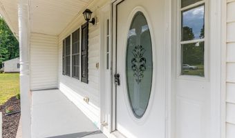 12491 CLINTON HEIGHTS Dr, Ashland, VA 23005