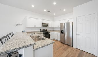 13736 Alyssum Way, Armona, CA 93202