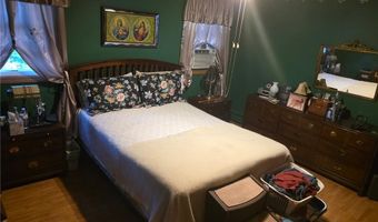 95 Angell Ave, North Providence, RI 02911