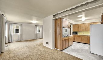 221 S Iris St, Carson City, NV 89703