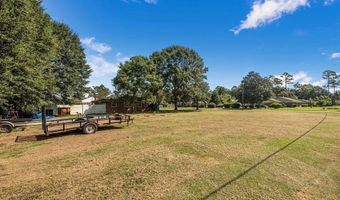 702 Presley St S, Atmore, AL 36502