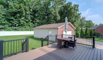 2818 Oakwood Dr, Bardstown, KY 40004
