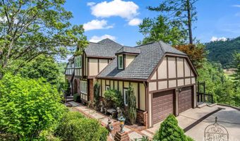 8 Sunny Ridge Dr, Asheville, NC 28804