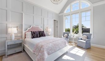 309 Ocean Rd, Narragansett, RI 02882
