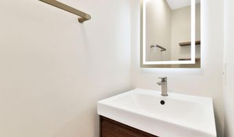 6630 MEDINAH Ln, Alexandria, VA 22312