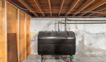 4 Reed Pl, East Greenwich, RI 02818