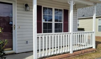 3670 Highland Dr, Ayden, NC 28513