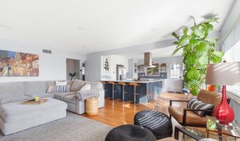 533 Vine St, Oceanside, CA 92054