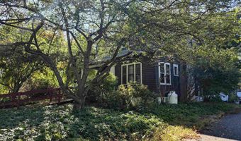 16 Vermont Ave, Brattleboro, VT 05301