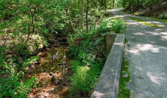 464 Poole Rd, Ball Ground, GA 30107