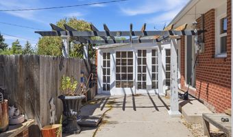 829 E CARLSON St, Cheyenne, WY 82009