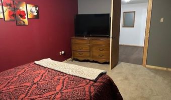 35 Garden Cir, Babbitt, MN 55706