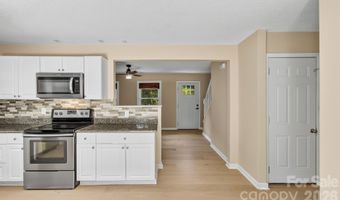 147 Birch Ln, Arden, NC 28704