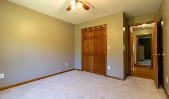 28856 Old K-10 Rd, Alma, KS 66401