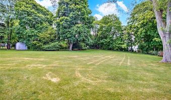 29 Melrose Ave, Barrington, RI 02806