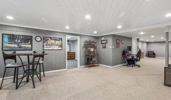 3 Linda Dr, Danbury, CT 06811
