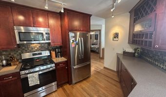 10 Greenbrier Dr, Alderson, WV 24910