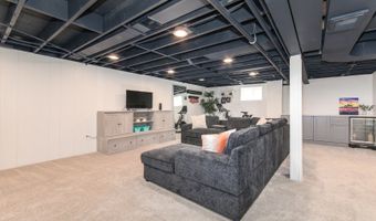 302 S Patton Ave, Arlington Heights, IL 60005