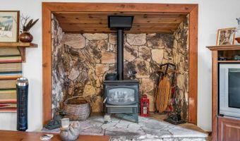 729 Dawyn Dr, Arnold, CA 95223