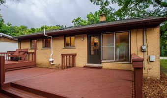 924 N Maple Rd, Ann Arbor, MI 48103