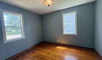 503 S Clinton St, Albia, IA 52531