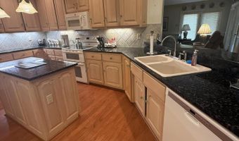 1817 Peppertree Dr, Alcoa, TN 37701