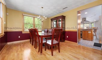 825 Woonsocket Hill Rd, North Smithfield, RI 02896