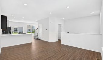 1242 Glenmont St, Algonquin, IL 60102