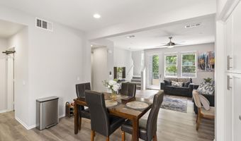 225 Royal Gln Unit #410, Escondido, CA 92025