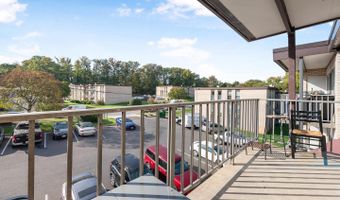 5204 NEWTON St #304, Bladensburg, MD 20710