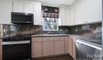 3335 Dunaire Dr, Charlotte, NC 28205