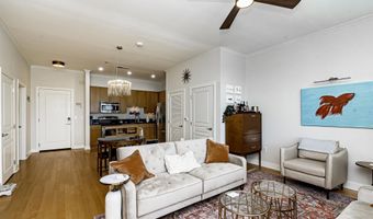 7707 Bluebonnet Blvd #323, Baton Rouge, LA 70810