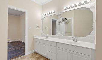 104 Talford Dr, Atlantic Beach, NC 28512