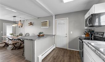 524 Lakeshore Cir, Annandale, MN 55302