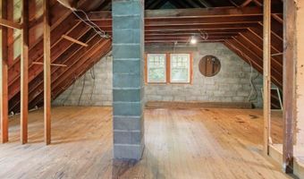 5 Fanwood Ct, West Milford, NJ 07421