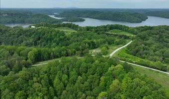 1 Lake Bluff Dr, Baxter, TN 38544