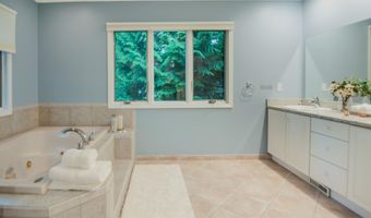588 Green Rd, Ann Arbor, MI 48105