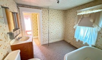112 N Main St, Barnes, KS 66933