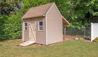 290 Whipple Ave, Burrillville, RI 02858