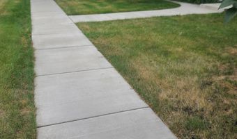 814 Sinclair St, Bottineau, ND 58318