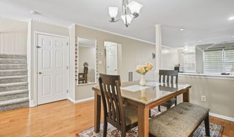 172 Windsong Cir, East Brunswick, NJ 08816