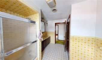 9 Whitaker Ave, East Providence, RI 02916