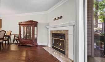 1333 Prospect Village Ln A, Ballwin, MO 63021